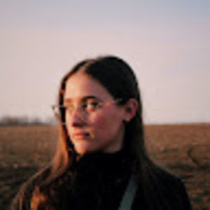 Meet your Posher, Phoebe